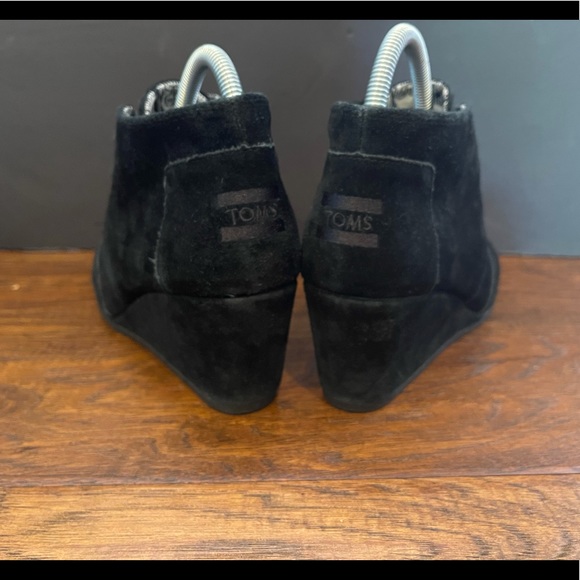 Toms Women’s Desert Wedge Booties - Picture 4 of 7
